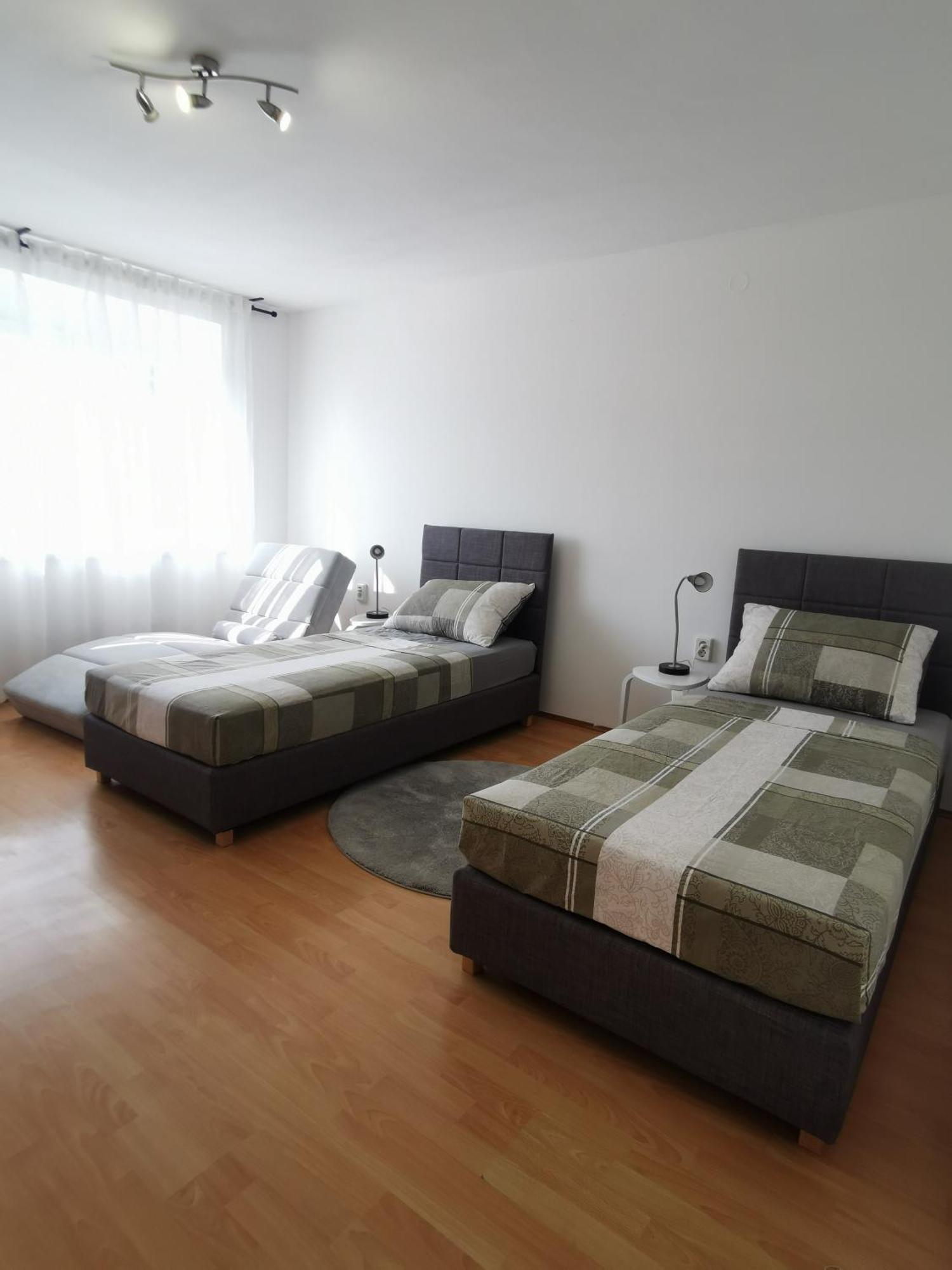 Apartment Tonio - Right On The Main Square Gospić Екстериор снимка
