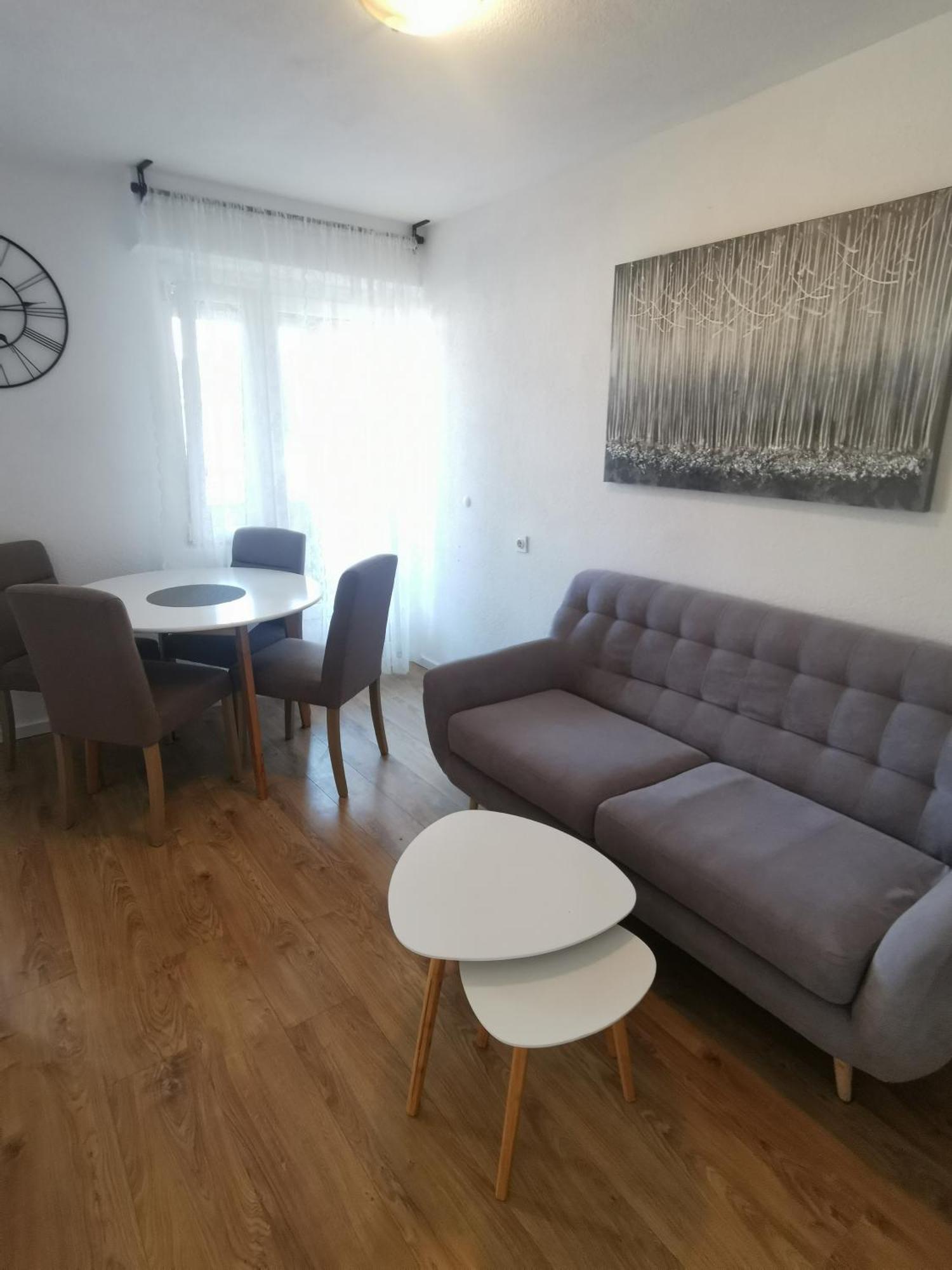 Apartment Tonio - Right On The Main Square Gospić Екстериор снимка