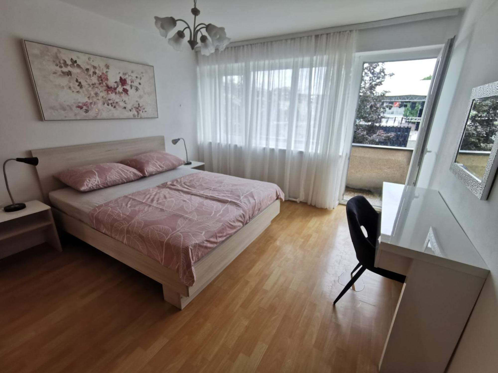 Apartment Tonio - Right On The Main Square Gospić Екстериор снимка